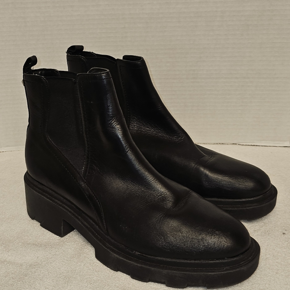 Marc Fisher Women's Wade Chelsea Boot Size 11M